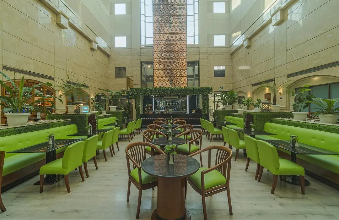 Surabaya Suites Hotel Powered By Archipelago-1